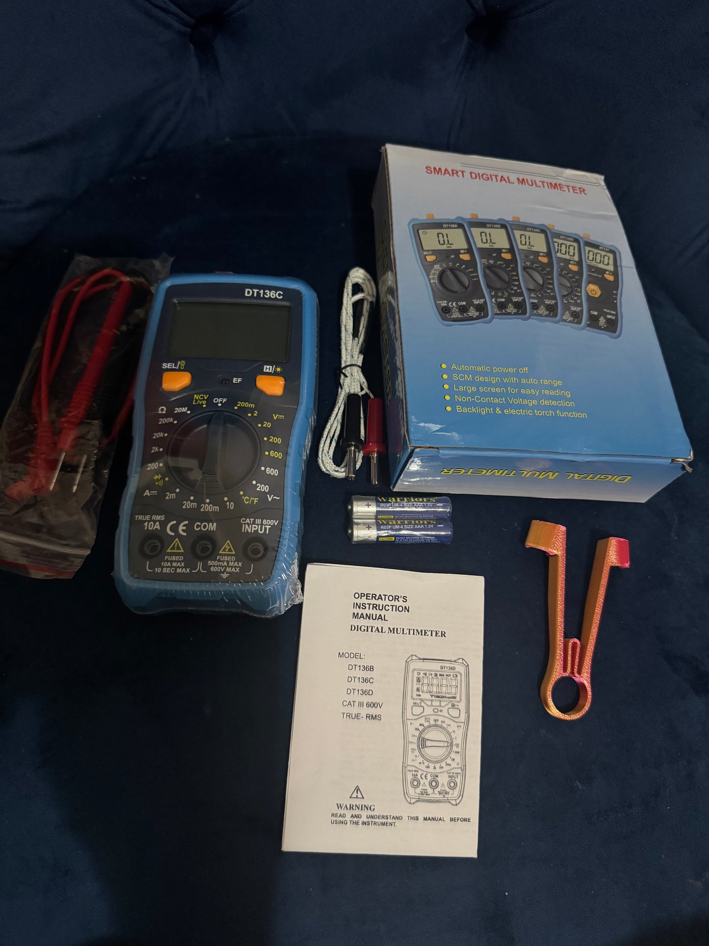 DT136C Smart Digital Multimeter – True RMS | CAT III 600V