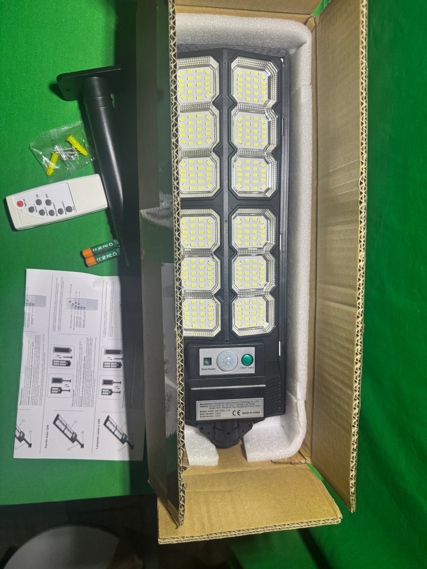 Solar LED Outdoor Street Light – Motion Sensor + Remote Control