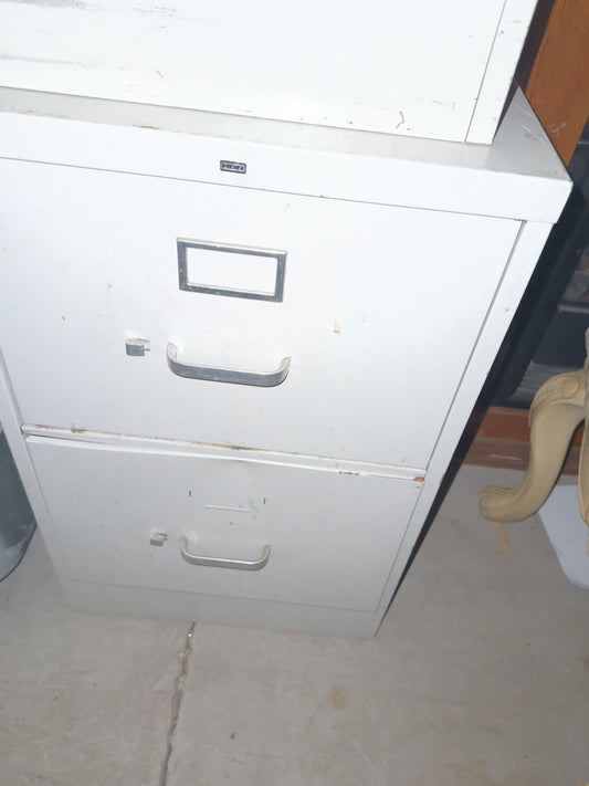 📁 Metal File Cabinet – 2 Drawer (Heavy Duty) Used